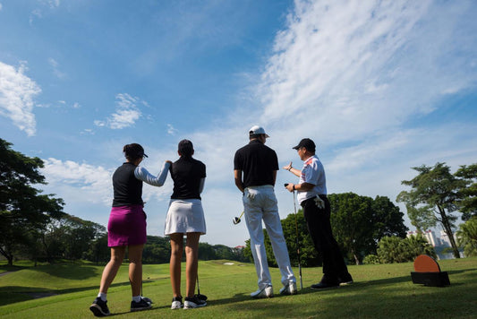 Teamgeist trifft Strategie, so meisterst du Texas Scramble